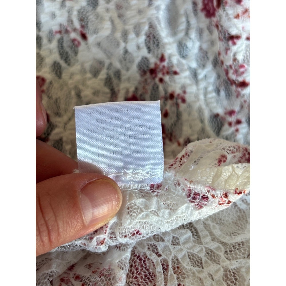 Maurices Lace Top Small White Red Floral Short Puff Sleeve Cottagecore Romantic - Picture 7 of 11